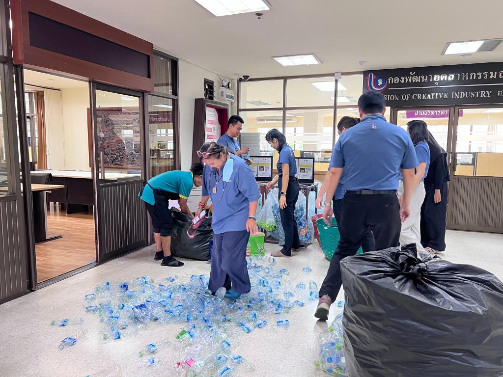 กส.กสอ. ดำเนินกิจกรรม “กส.กสอ. จิตอาสาอนุรักษ์ทรัพยากรธรรมชาติ สังคม สิ่งแวดล้อม”