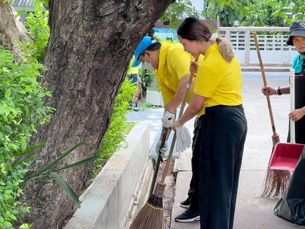 ผอ.กส.กสอ. นำทีมผู้บริหาร และเจ้าหน้าที่ กส.กสอ. ดำเนินกิจกรรม “กส.กสอ. ร่วมใจ พัฒนาพื้นที่ปฏิบัติงานให้ดีพร้อม”