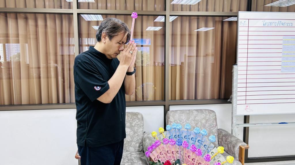 ผอ.กส.กสอ. นำทีมผู้บริหารและเจ้าหน้าที่ ดำเนินกิจกรรม “ส่งเสริมหลักธรรมทางศาสนาเสริมสร้างศรัทธา ชาว กส.กสอ”