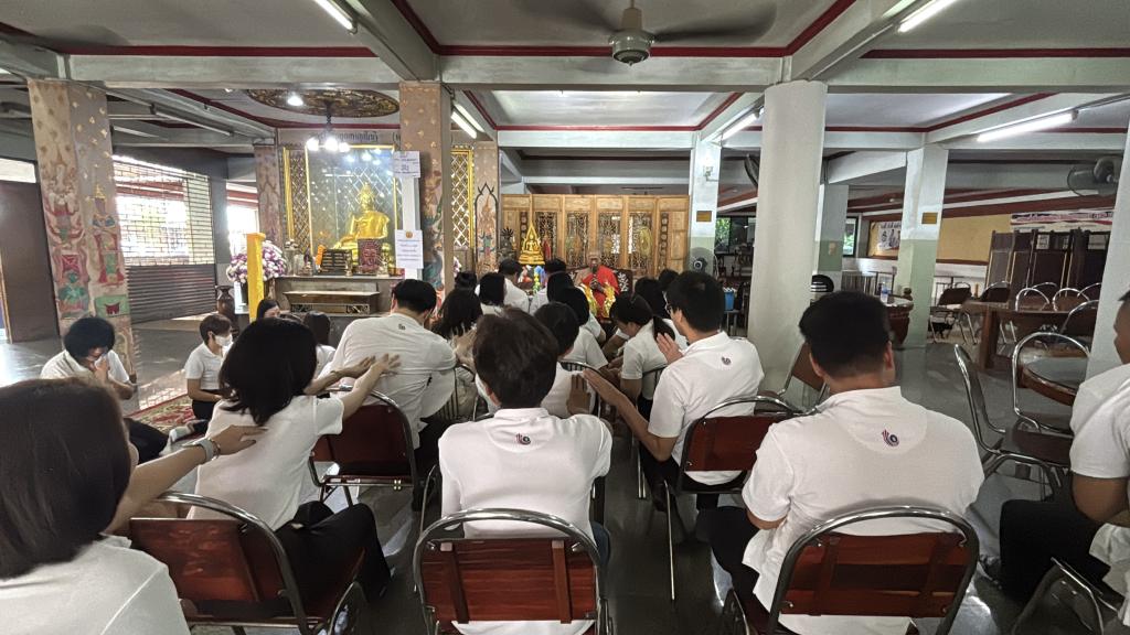 ผอ.กส.กสอ. นำทีมผู้บริหารและเจ้าหน้าที่ ดำเนินกิจกรรม “ส่งเสริมหลักธรรมทางศาสนาเสริมสร้างศรัทธา ชาว กส.กสอ”